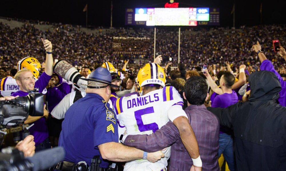 coach Brian Kelly, 2022, college football, overtime, Alabama