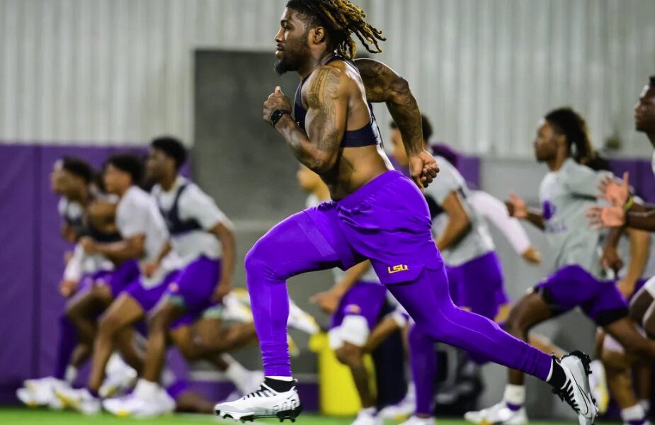 LSU football players, Jayden Daniels, Aaron Anderson, Harold Perkins Jr, Grambling State