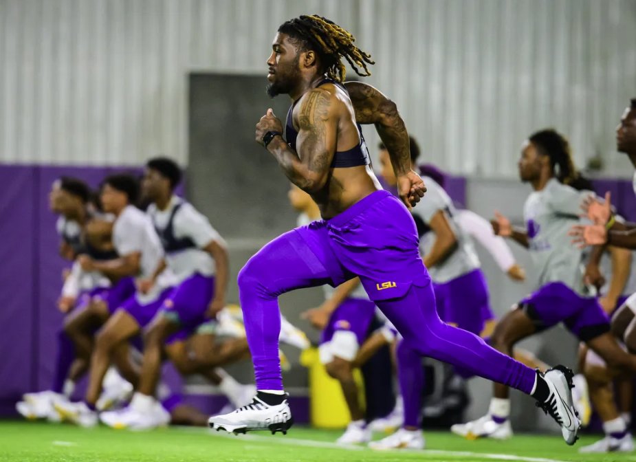 LSU football players, Jayden Daniels, Aaron Anderson, Harold Perkins Jr, Grambling State