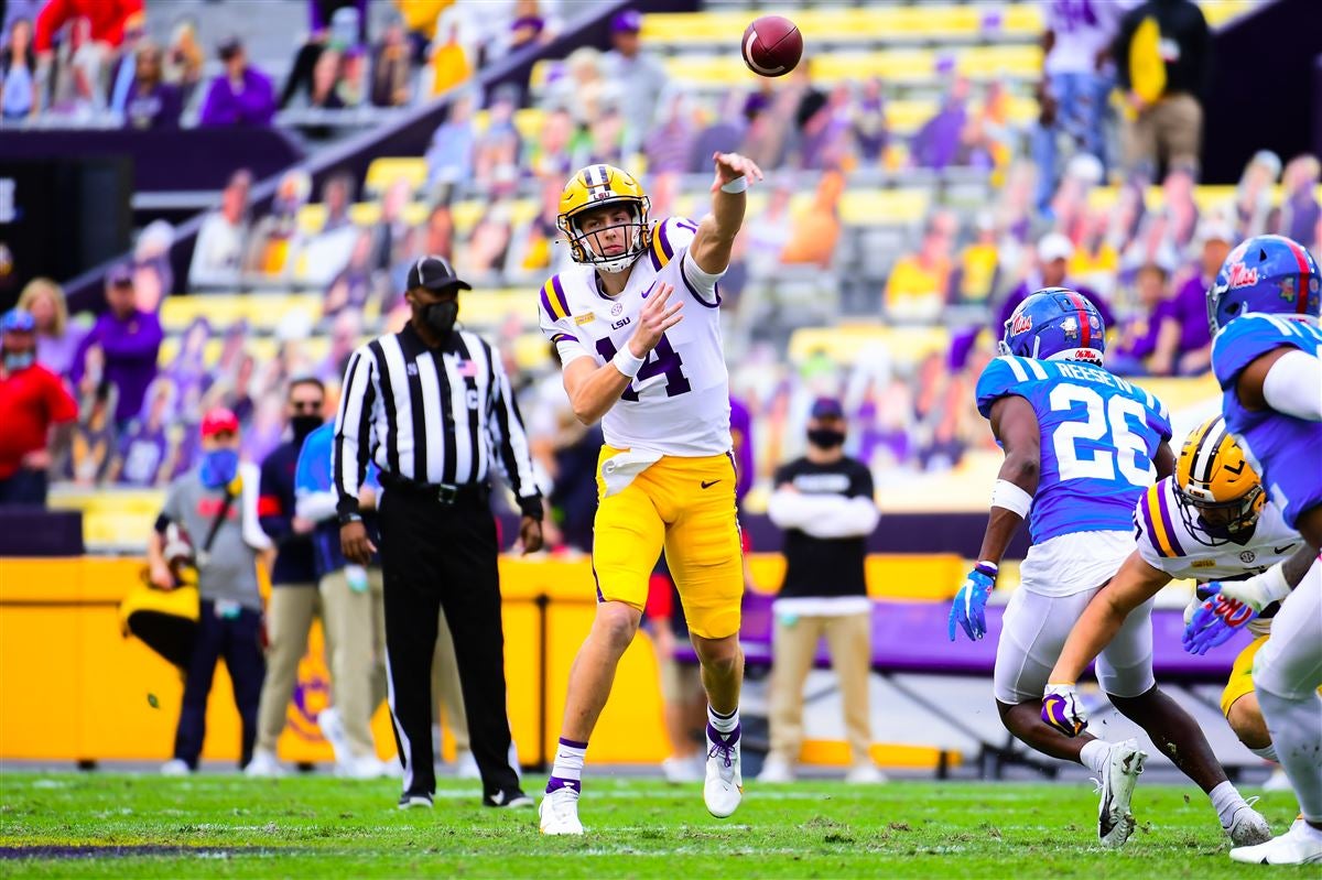 former LSU football quarterback, LSU football, transfer, Texas A&M, Max Johnson