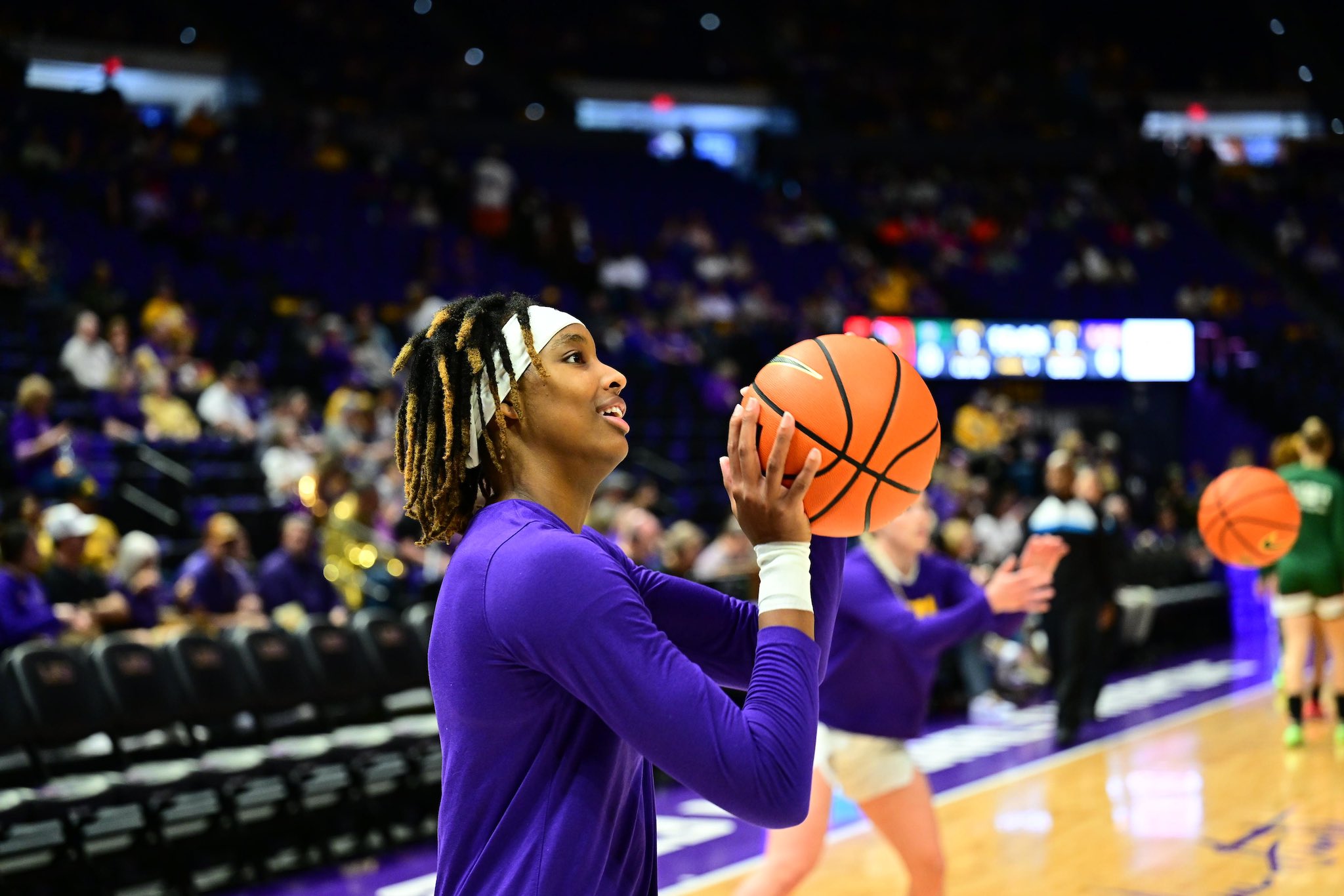 LSU women's basketball coach Kim Mulkey, sophomore, Sa'Myah Smith, LSU women's basketball, forward