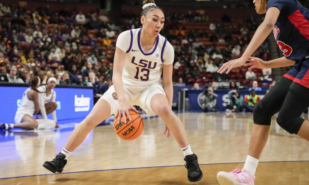 LSU coach Kim Mulkey, Kim Mulkey, LSU, guard, Last-Tear Poa