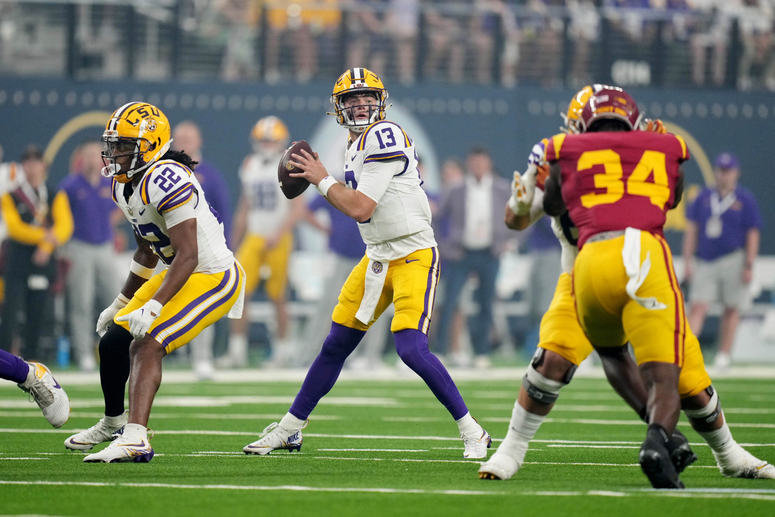 Garrett Nussmeier, LSU, quarterback, 2024, USC